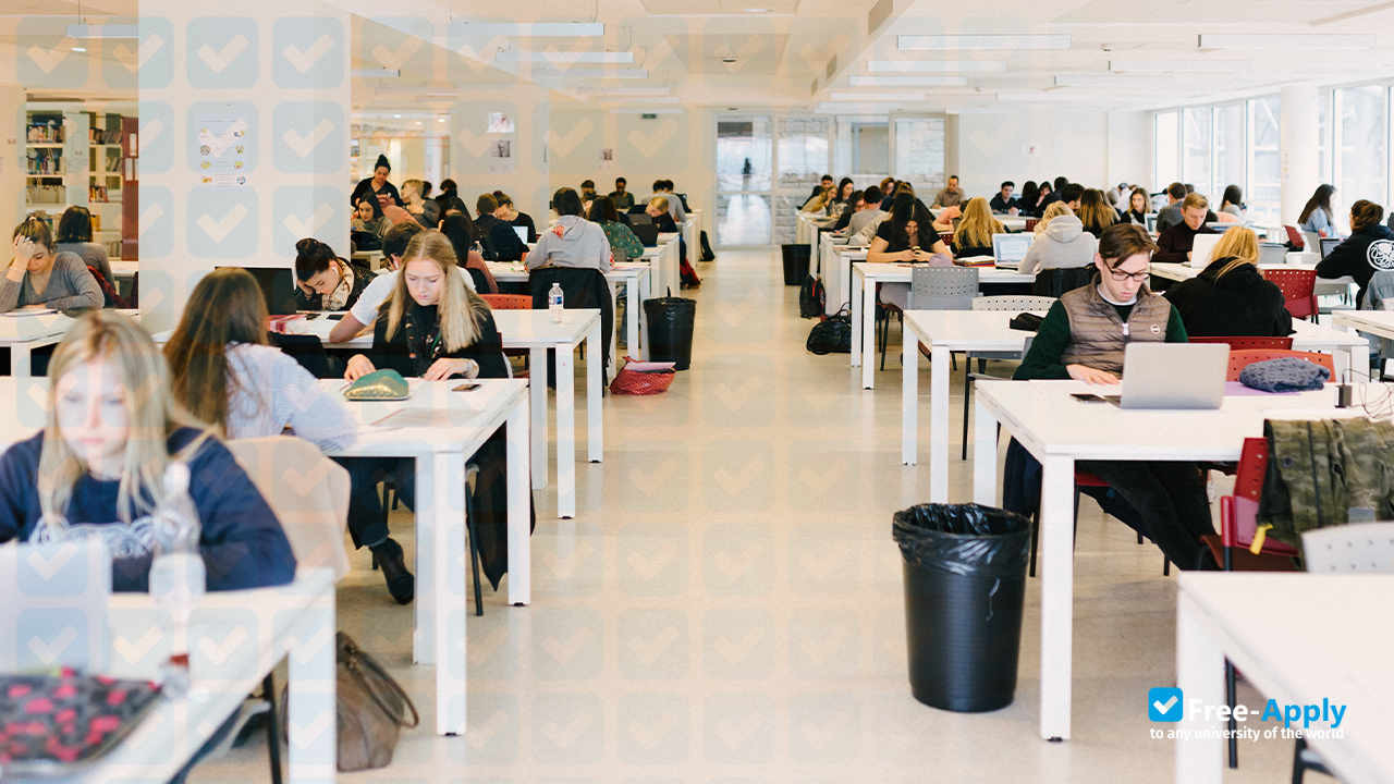 Esdes Business School