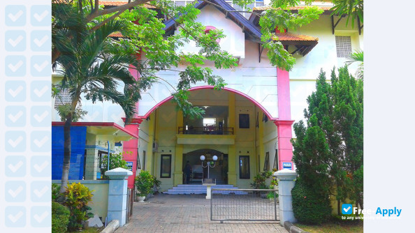 Universitas Airlangga photo #5